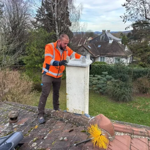 ramonage complet et reparation chapeau de cheminee montfort-l'amaury 78490 mr joseph